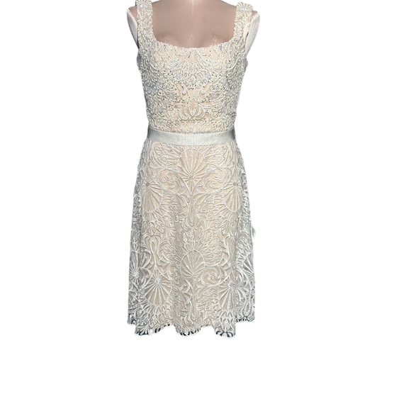 TADASHI SHOJI bridal ivory dress NWT size 4. Absolutely gorgeous. - Picture 11 of 16